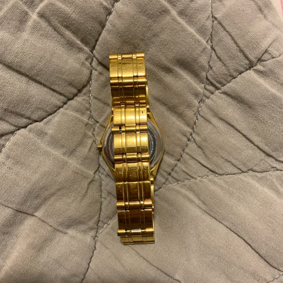 Watch - Picture 4 of 4